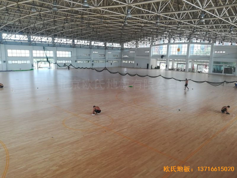 武漢體育學(xué)院體育地板安裝案例