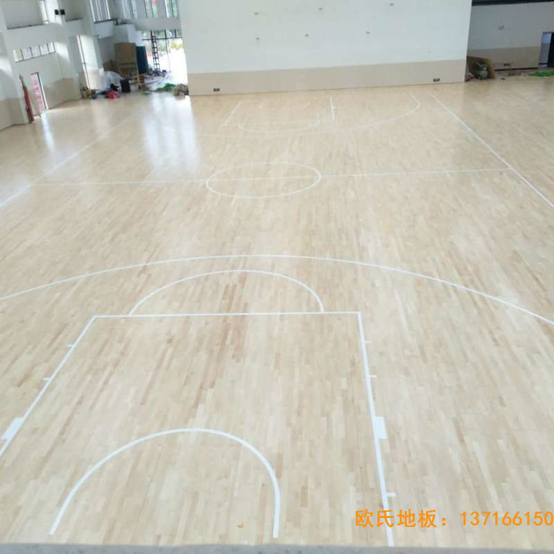 贛州寧都縣城關(guān)小學九章路校區(qū)運動木地板安裝案例