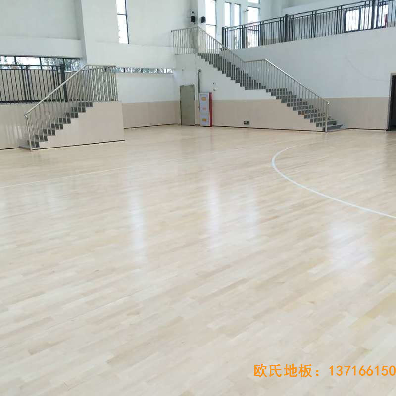 贛州寧都縣城關(guān)小學九章路校區(qū)運動木地板安裝案例