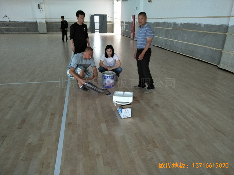 上海嘉定婁唐學?；@球館運動木地板鋪裝案例5