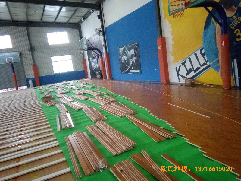 上海閔行kBT藍球訓(xùn)練館體育木地板鋪裝案例2