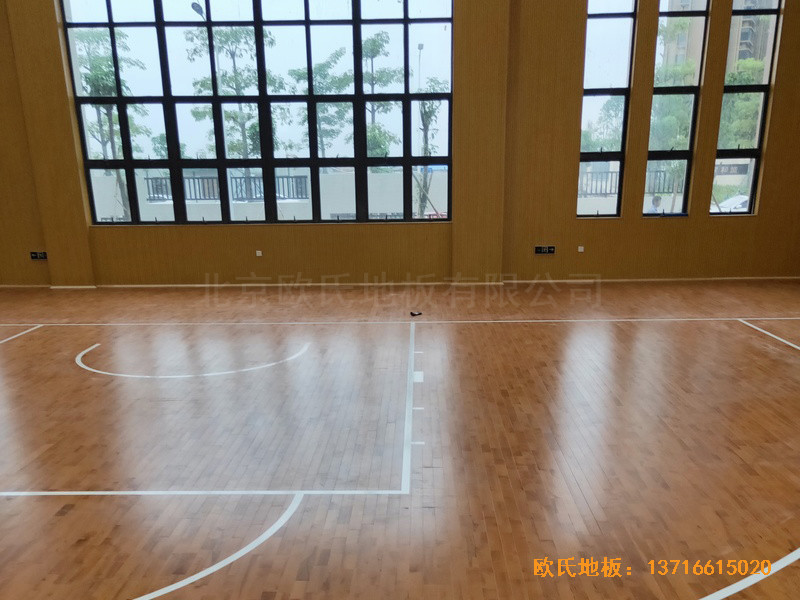 廣東珠海白藤東小學籃球館體育地板施工案例4
