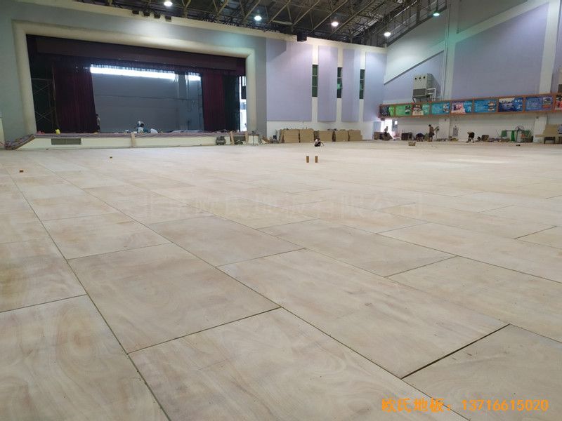廣州廣東實(shí)驗(yàn)中學(xué)體育館體育木地板施工案例2