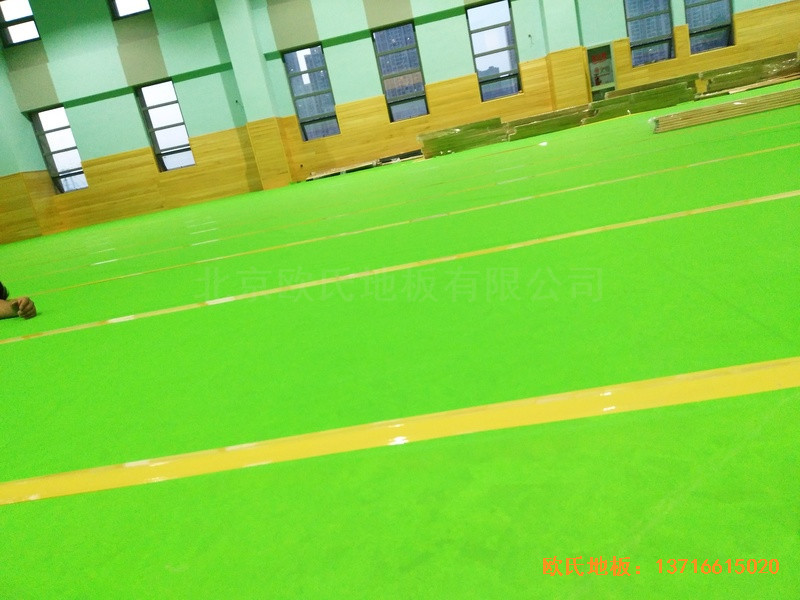 武漢廣阜屯小學清江錦城分?；@球館運動木地板施工案例3
