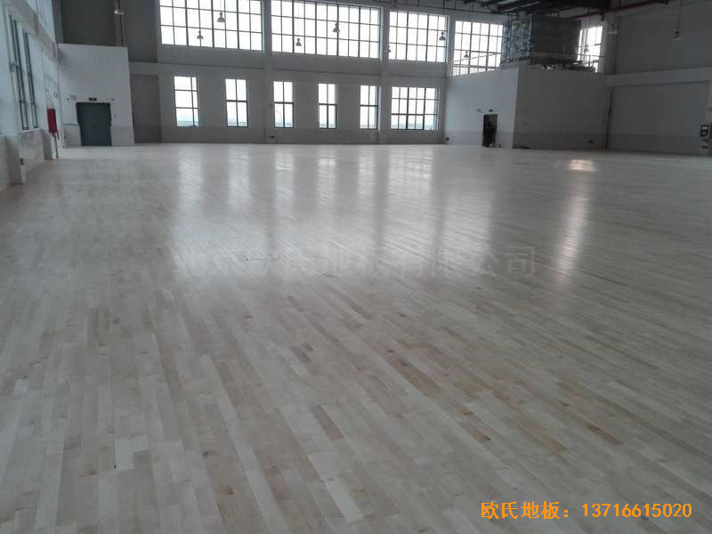 江蘇農(nóng)貿(mào)市場體育館運動地板施工案例4