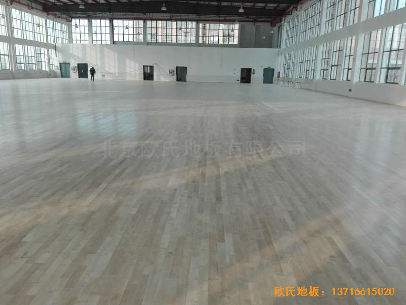 江蘇農(nóng)貿(mào)市場體育館運動地板施工案例5