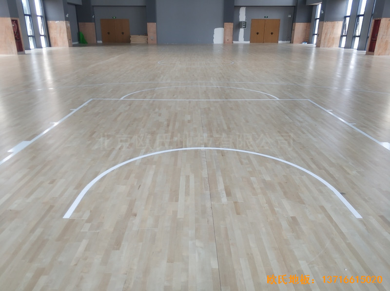 江蘇鹽城金風(fēng)科技籃球館體育木地板鋪裝案例5