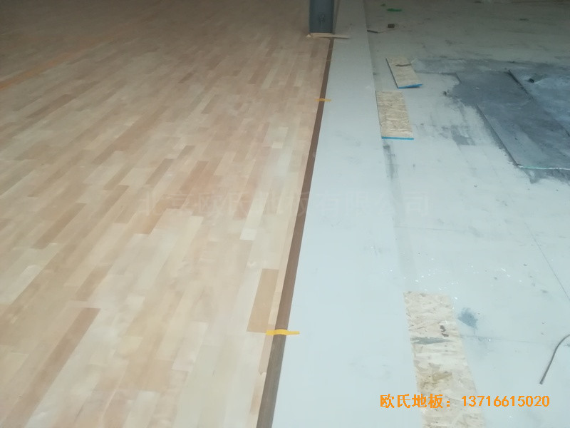 江西宜春袁州區(qū)籃球館體育木地板安裝案例3