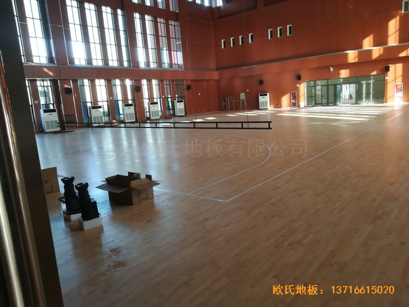 河南較好的中學(xué)籃球館運(yùn)動地板施工案例4