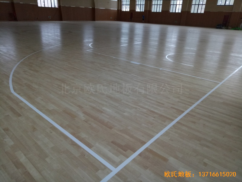 浙江臺(tái)州路北街道籃球館體育地板鋪裝案例0