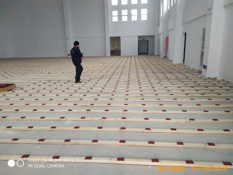 浙江寧波熱電公司籃球館運動木地板鋪裝案例1
