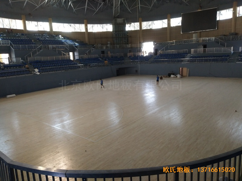 湖南黃花坪體育館體育地板施工案例0