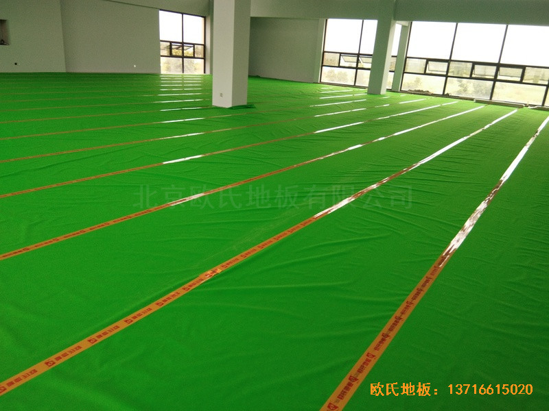 福州連江縣恒捷實業(yè)坑園村運動館體育地板鋪設案例2