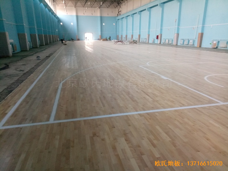 鄭州棗莊熱力分公司體育館運(yùn)動(dòng)地板安裝案例5