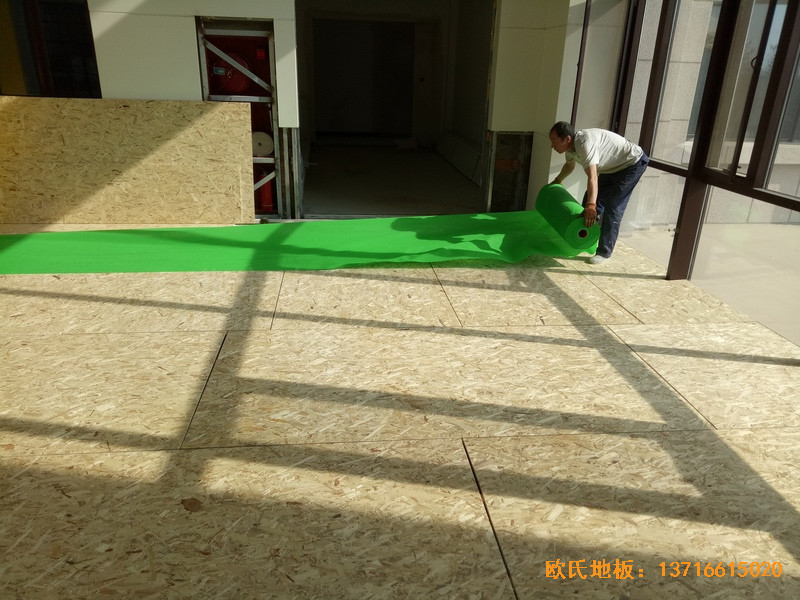 內(nèi)蒙古烏蘭察布公安局訓練廳運動地板鋪裝案例2