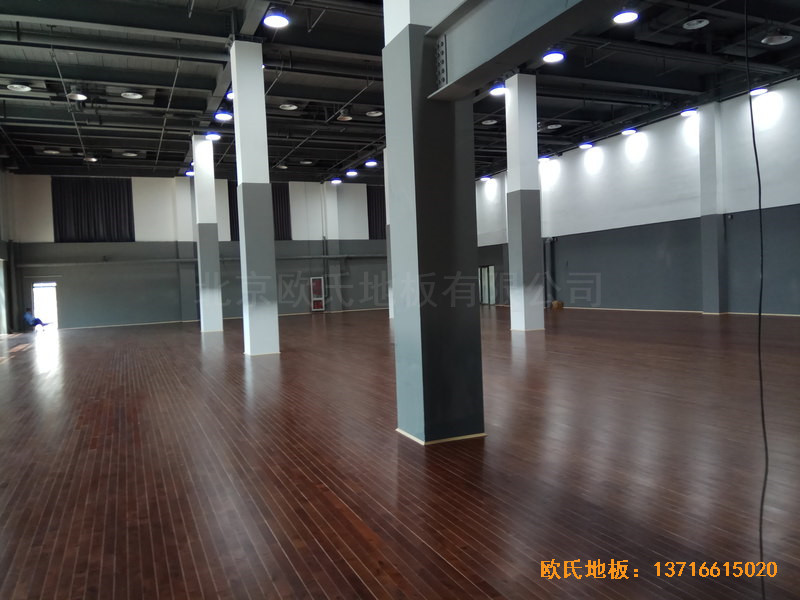 北京亦莊貞觀行業(yè)大廈運(yùn)動場所運(yùn)動木地板鋪設(shè)案例3
