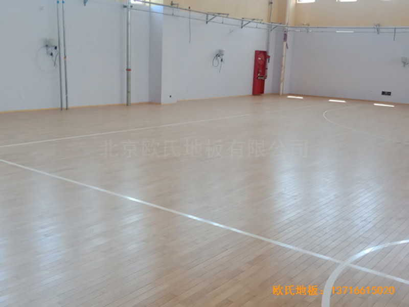 北京房山城建婁子水小學(xué)籃球館體育地板施工案例0