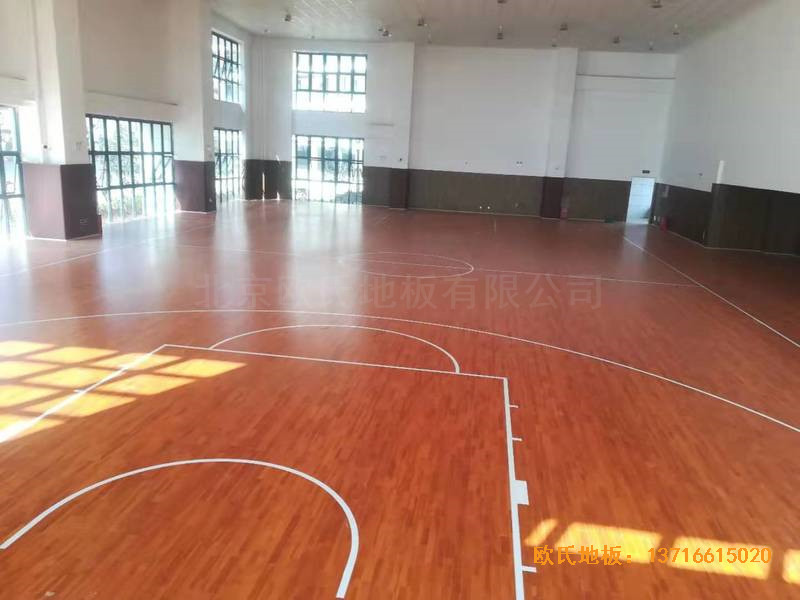 安徽懷寧籃球館運(yùn)動(dòng)木地板鋪設(shè)案例5