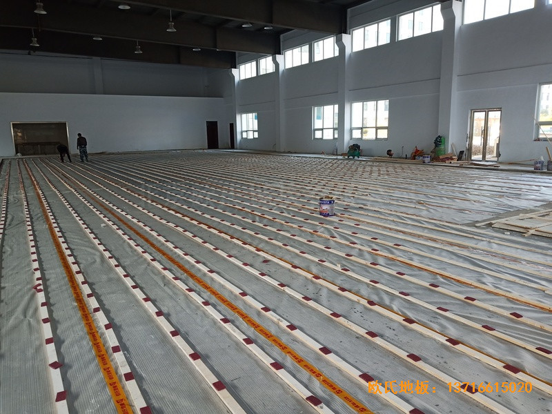 山東臨沂公安局籃球館體育木地板施工案例1