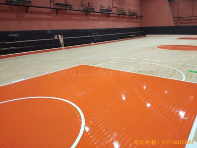 石家莊青園街電信營業(yè)廳對面籃球館運(yùn)動地板施工案例