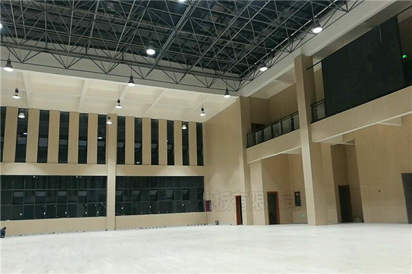 四川瀘州市敘永縣城西實驗學校運動木地板鋪設(shè)工程
