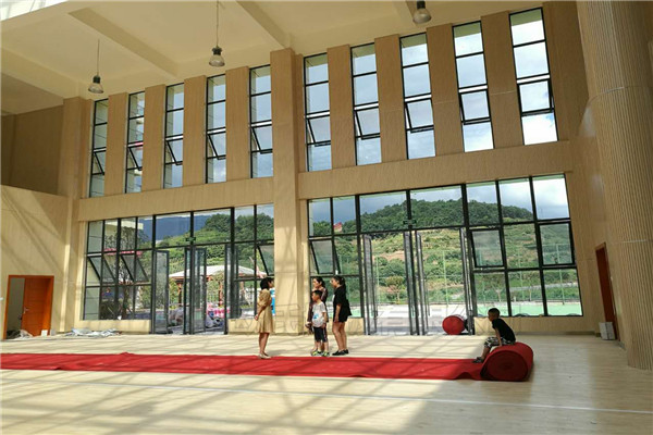 四川瀘州市敘永縣城西實驗學校運動木地板鋪設(shè)工程