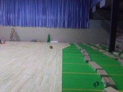 普通籃球運動木地板施工團隊